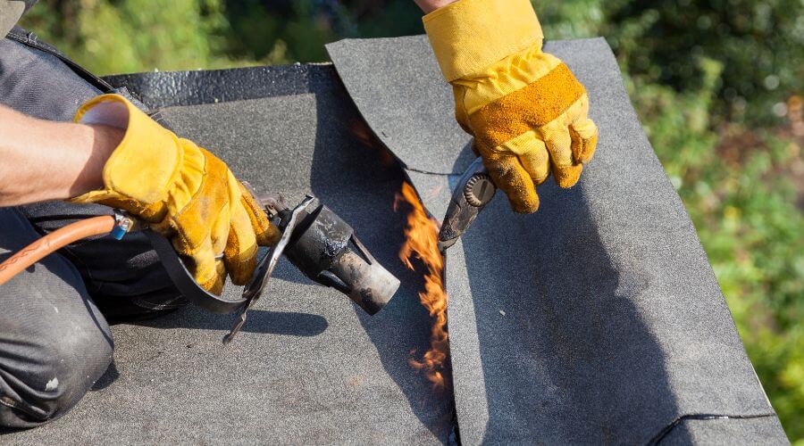Expert Emergency Roof Repairs services in Offerle, KS